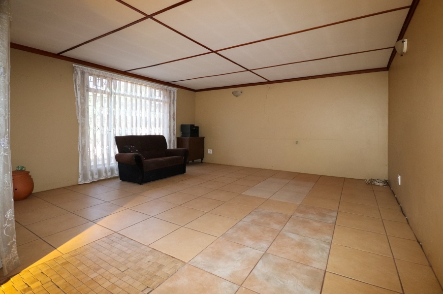 4 Bedroom Property for Sale in Flimieda North West